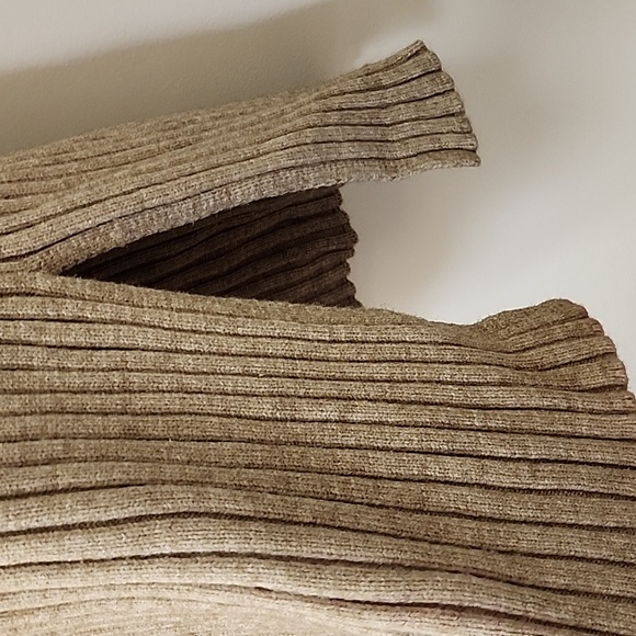 MOUSSY long-sleeved one-piece dress Elegant Beige Knit Slit Dress One Size Fit - Picture 10 of 16